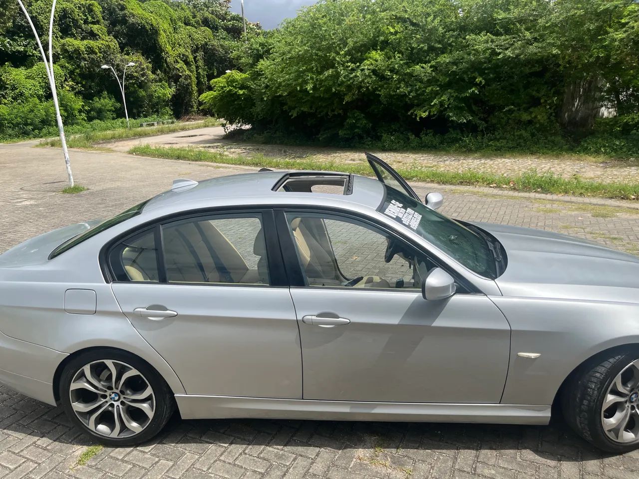 BMW 320I A 2010 - Foto 2