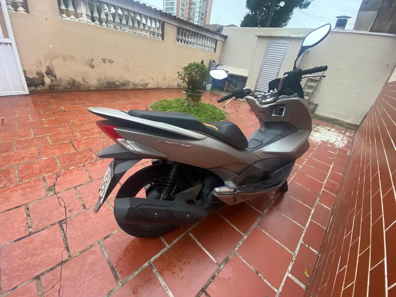 Pcx 2017 baixo km - Foto 5