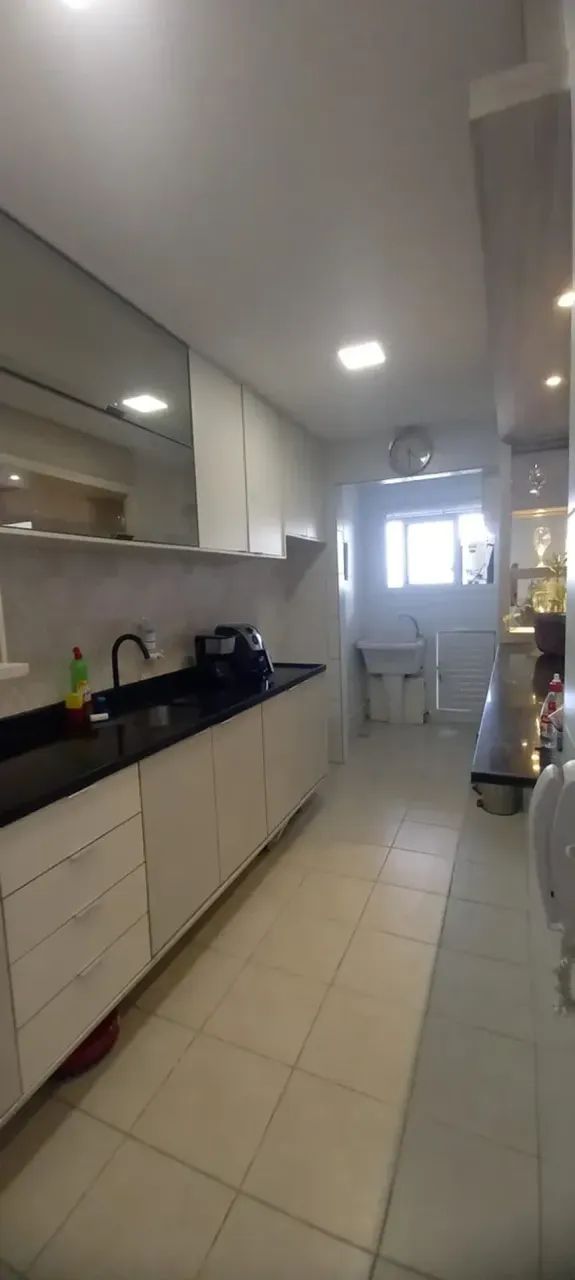 Edifícil Mistral, Vendo excelente apto,  2/4 s/1 suíte,  sacada gourmet - Foto 3