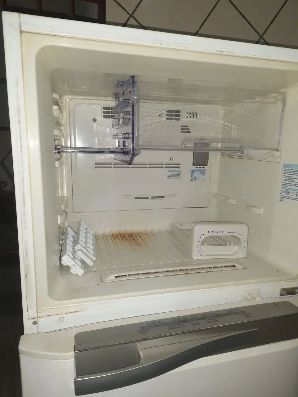Geladeira com defeito - Foto 2