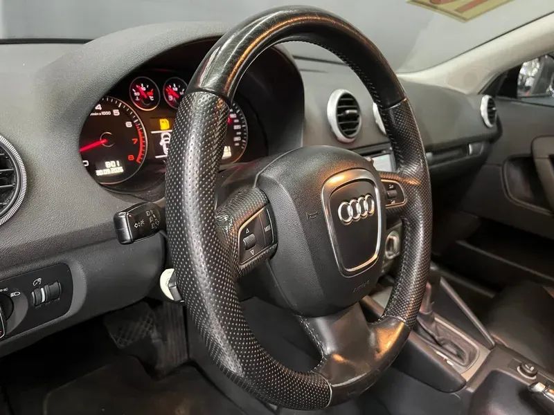 Audi A3 Sportback 2.0 16V TFSI S-tronic, foto 6 de 19