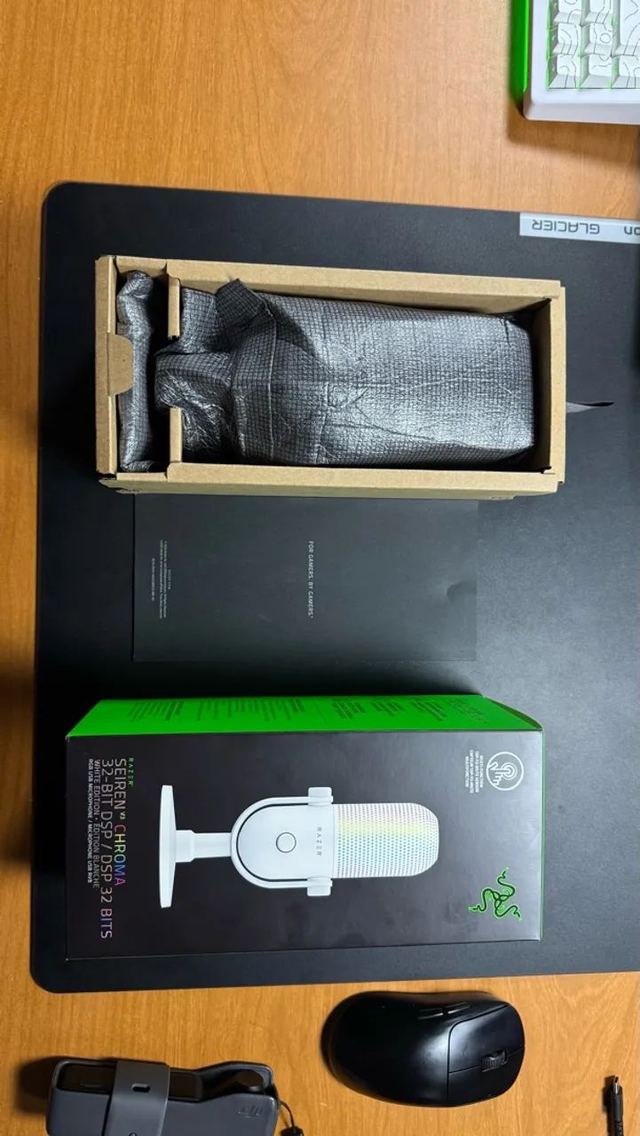 Microfone Razer Seiren V3 Chroma - Branco - Foto 3