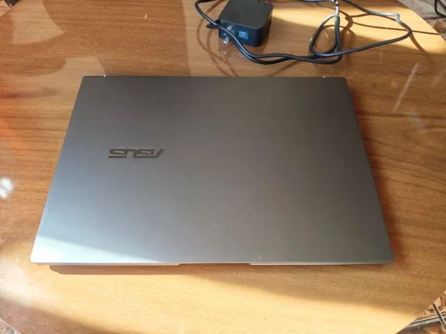 ASUS ZENBOOK 14 OLED