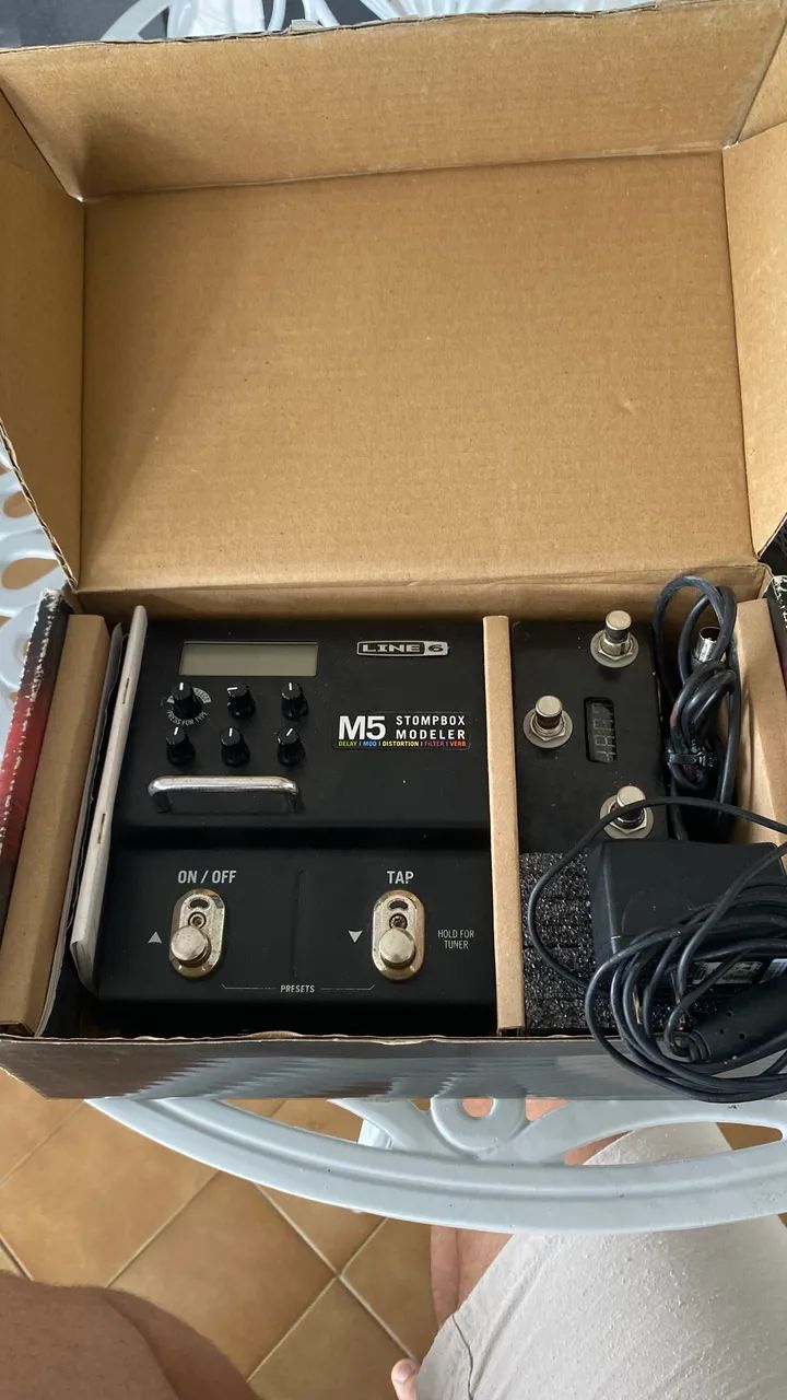 Pedal M5 Line 6 + Midi - Foto 3