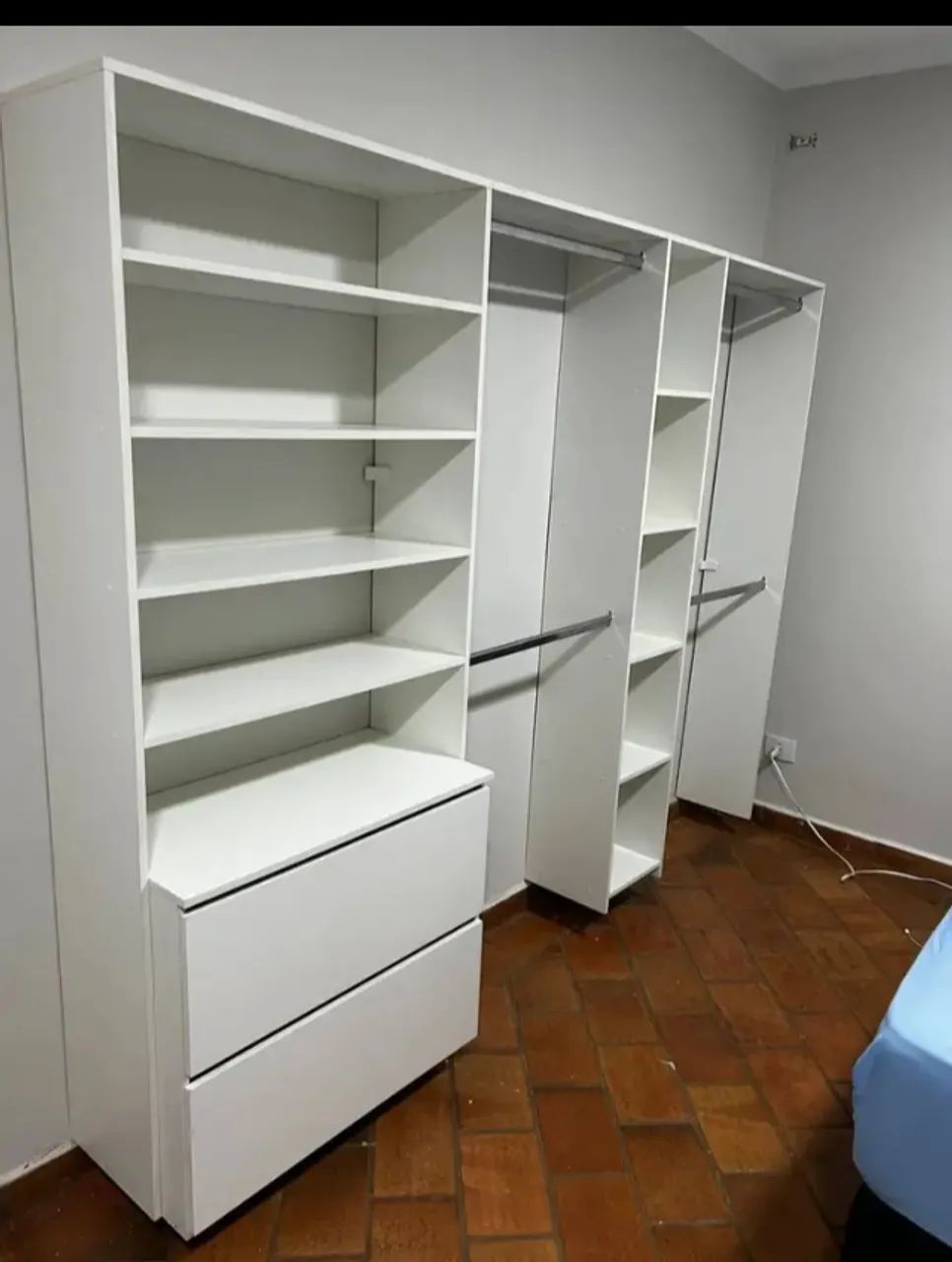 CLOSET SUSPENSO CABIDEIRO MDF NOVO  - Foto 2