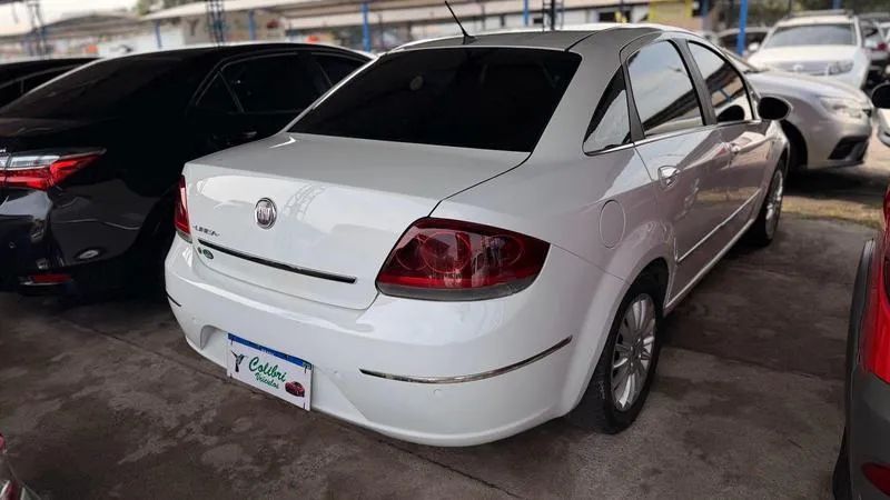 Fiat Linea Essence 1.8 Flex 16V 4P 2012 - Foto 3