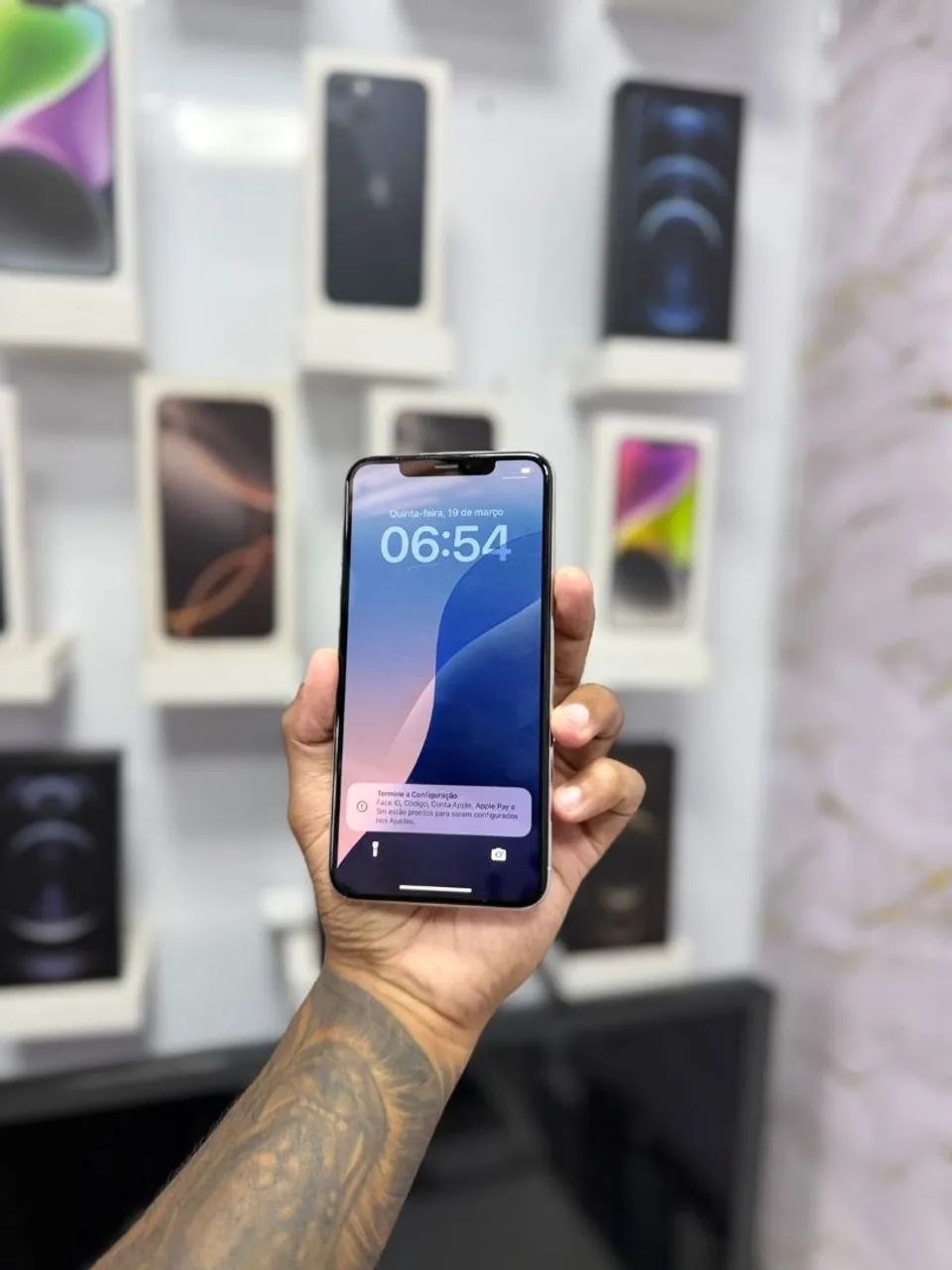 IPHONE XS MAX 64GB<br>R$ 950,00