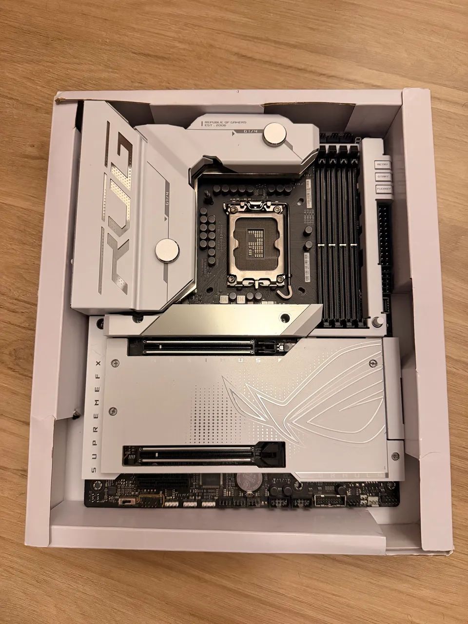 ROG MAXIMUS Z790 FÓRMULA - Foto 2