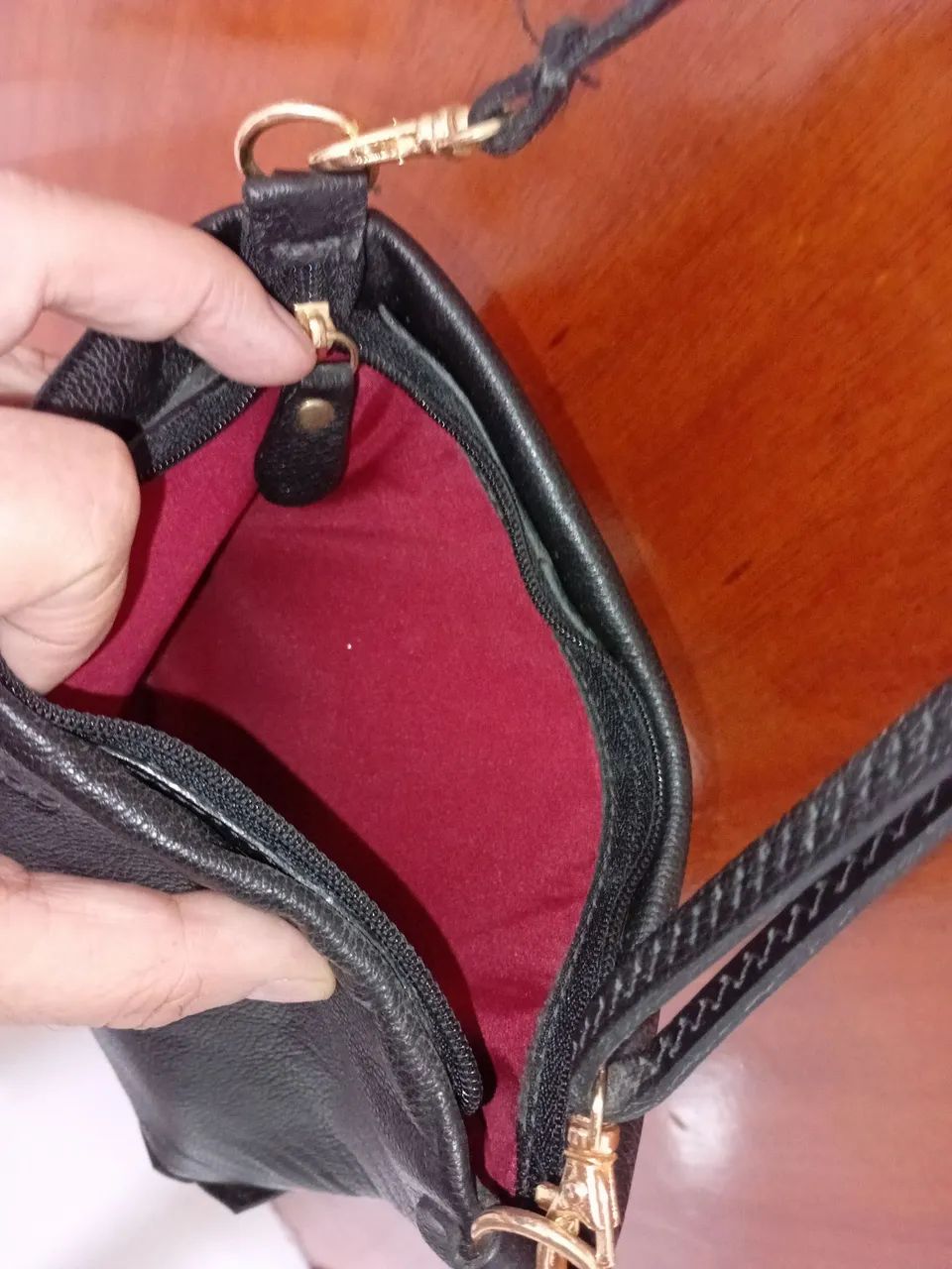 Bolsa de ombro em couro  - Foto 4