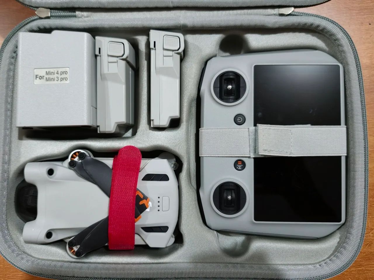 Dji mini 3 pro RC com tela 2 baterias plus