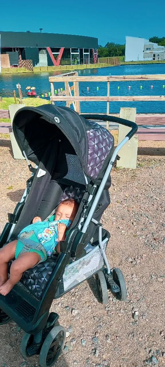Carrinho e bebê conforto Tutti - Semi novo - Foto 3