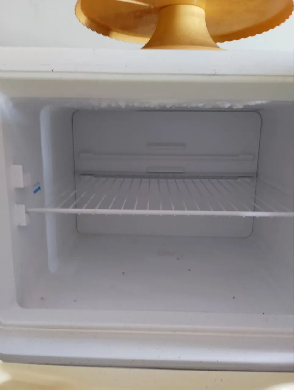 Vendo geladeira cônsul - Foto 2