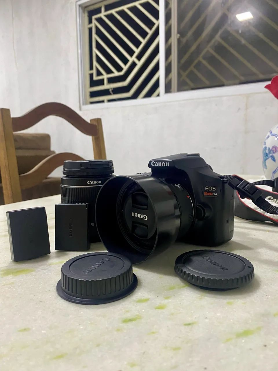 Câmera Canon T6 +Lente 18-55mm + 50mm - Foto 2