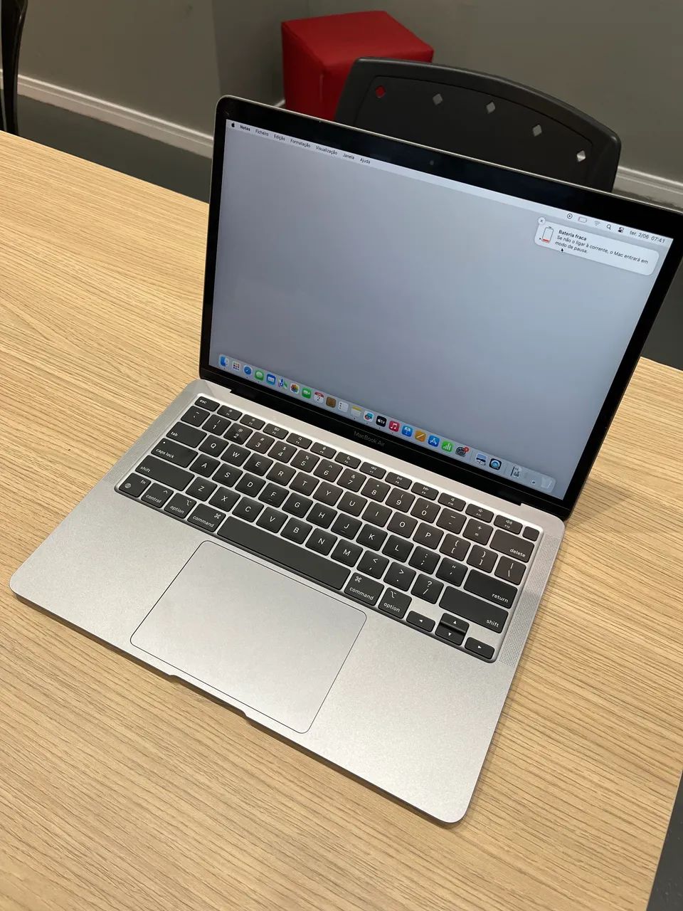 MacBook Air M1 8gb 256gb 13 cinza