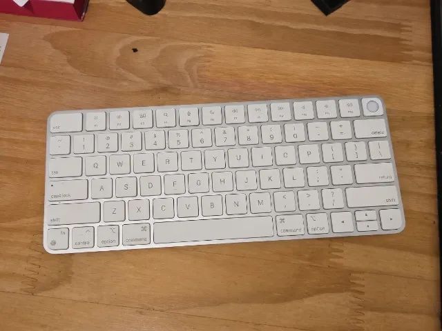 Magic keyboard com touch id