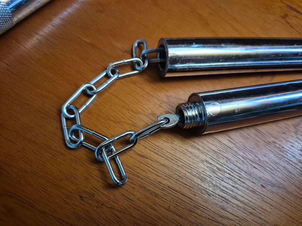 Par de nunchaku/Bastão de aço