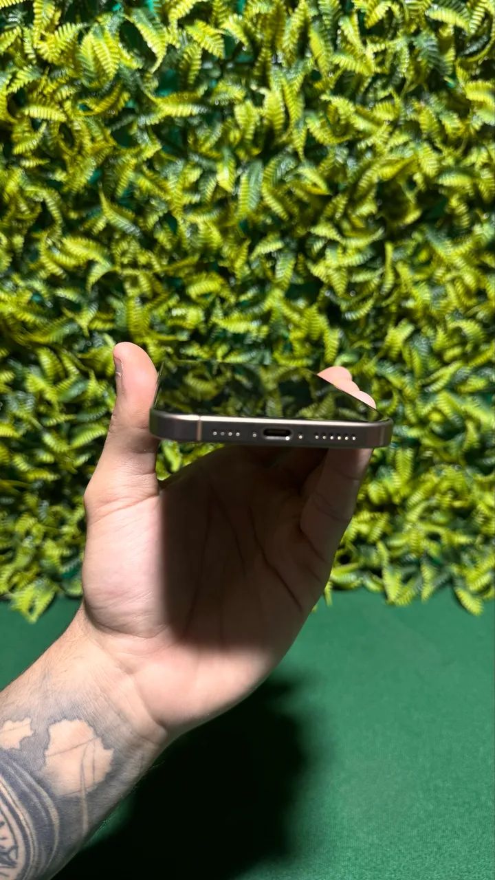iPhone 16 PRO MAX 256 GB Titânio Deserto  - Foto 2