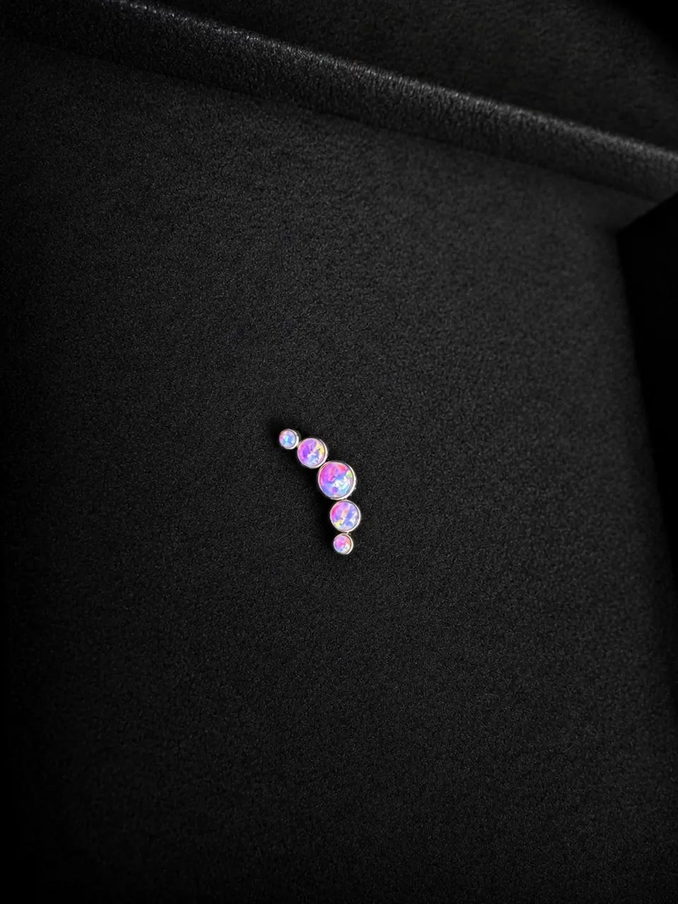 Piercing em titânio 