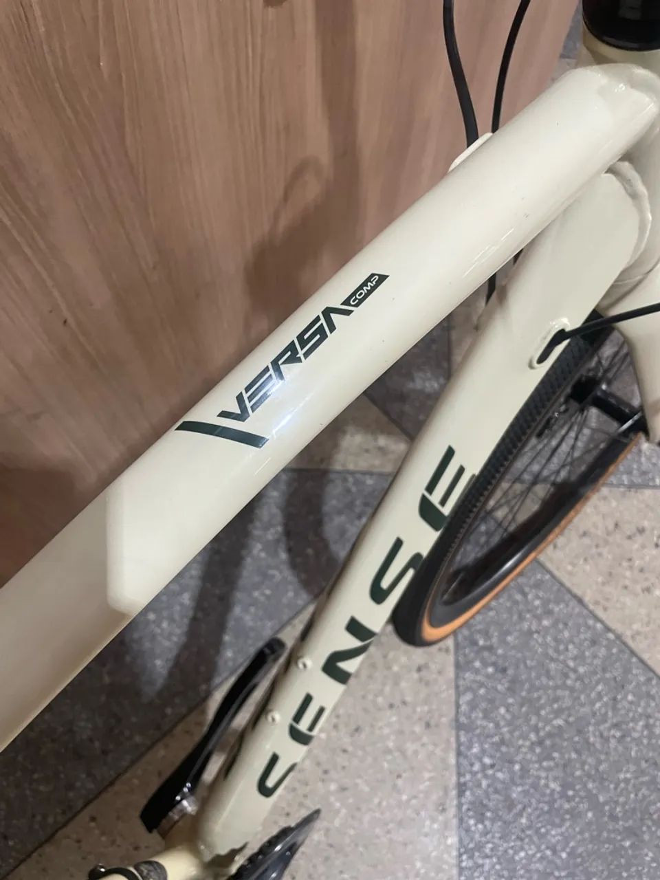 Bicicleta Speed versa comp  - Foto 4