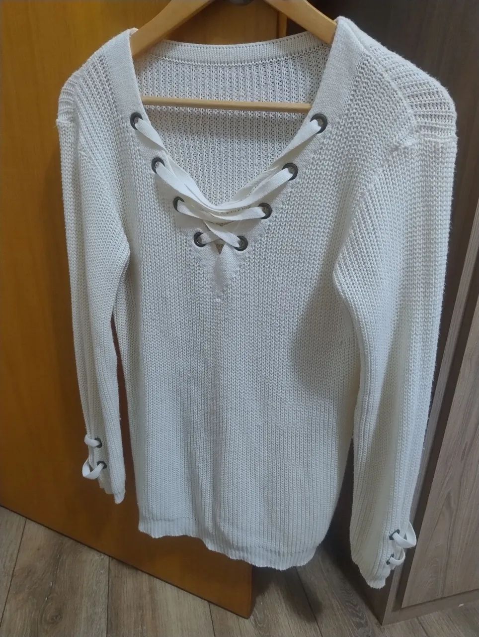 Blusa de linha,na cor bege,