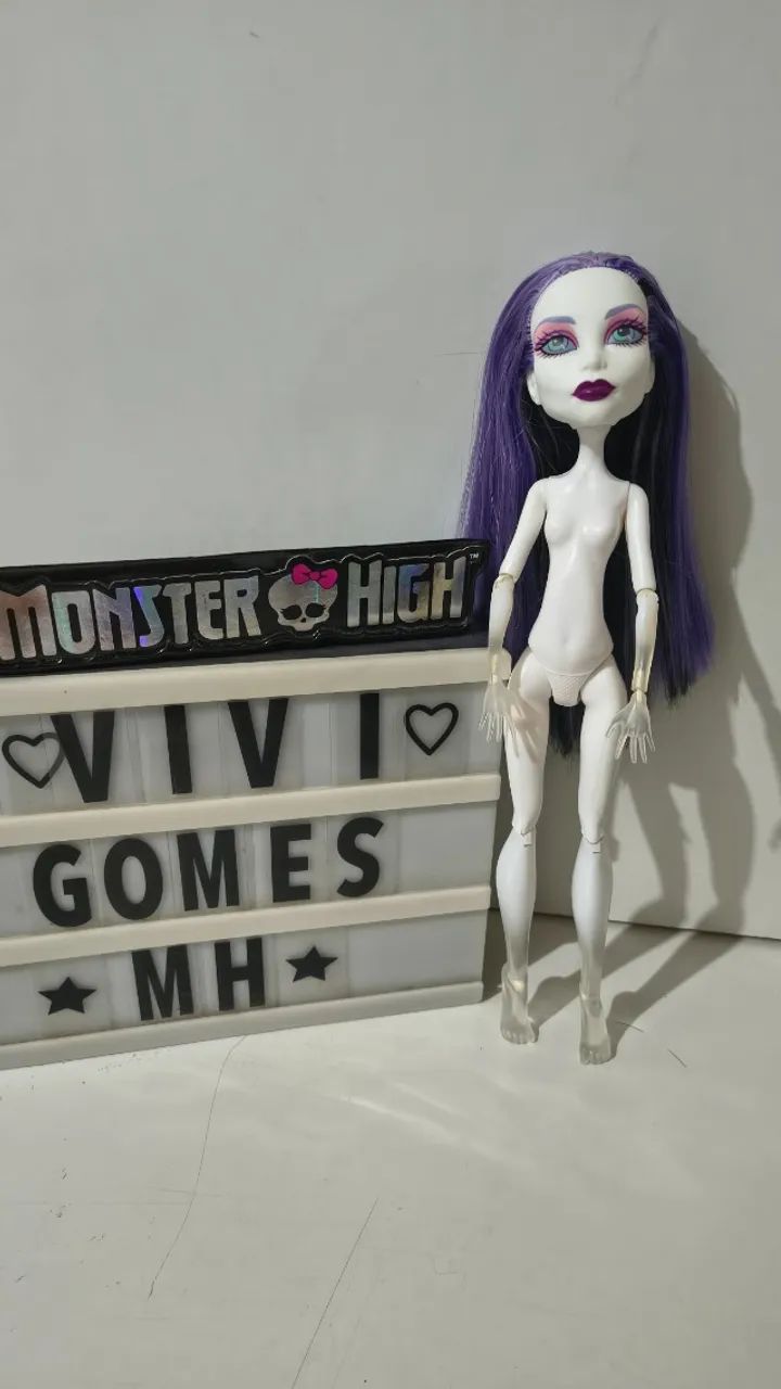 Monster High Spectra líder torcida