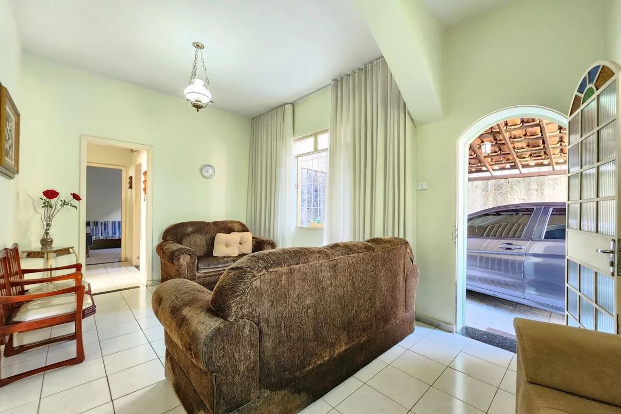 Casa à Venda - Concórdia, 5 Quartos, 300 m2 - Foto 3