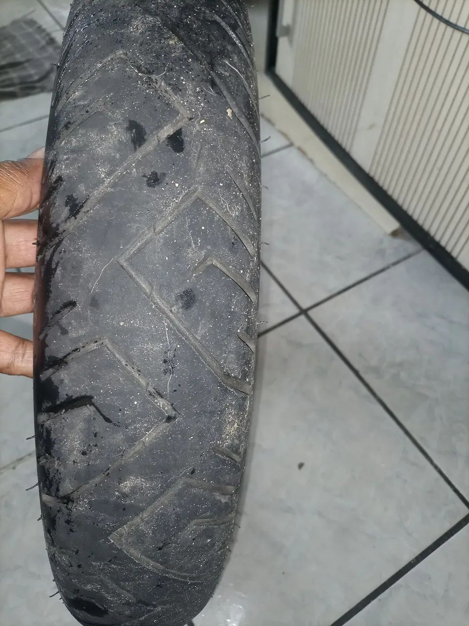 Pneu 110/70/17 Dianteiro CB 300 meia vida