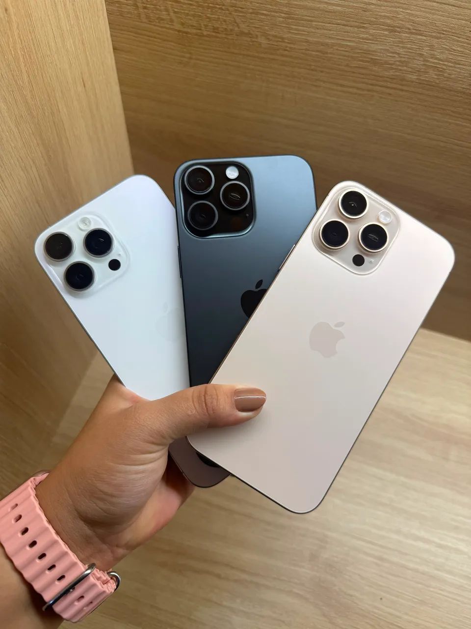 iPhone 16 Pro Max 256GB seminovo 