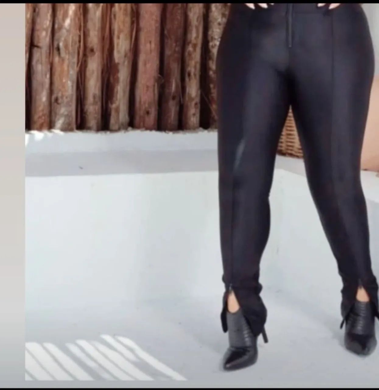 Calça Prada original *NOVA* tam G2 G3 G4 - Foto 2