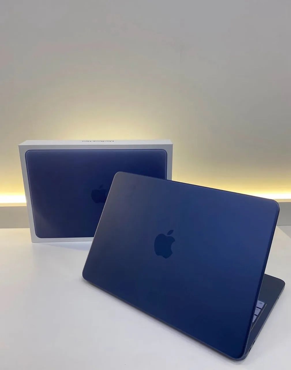 MacBook Neo 256g