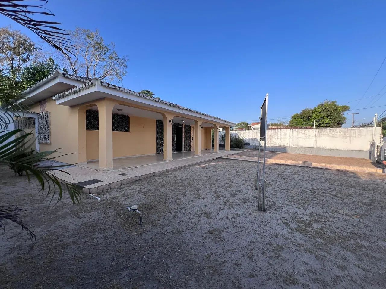 Casa no Anil com Terreno de 2.200m2