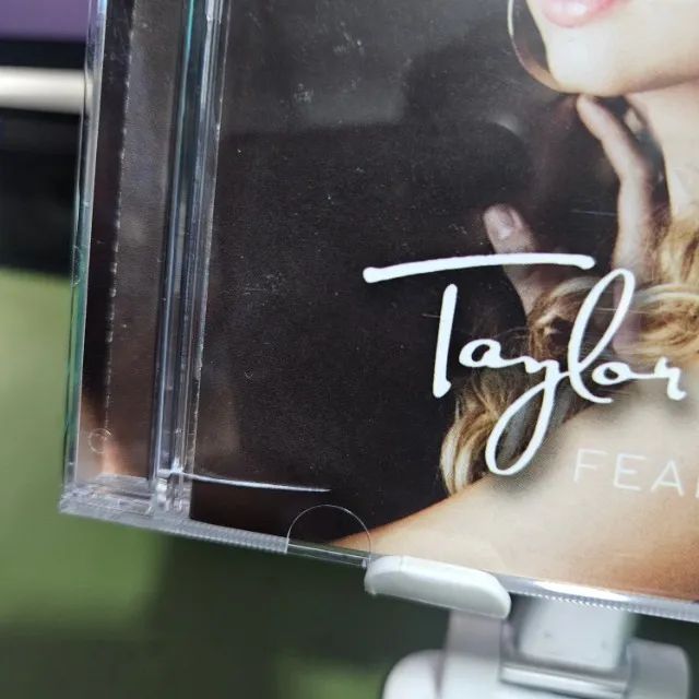 CD Taylor Swift - Fearless (Versão Internacional Importada) - Foto 4