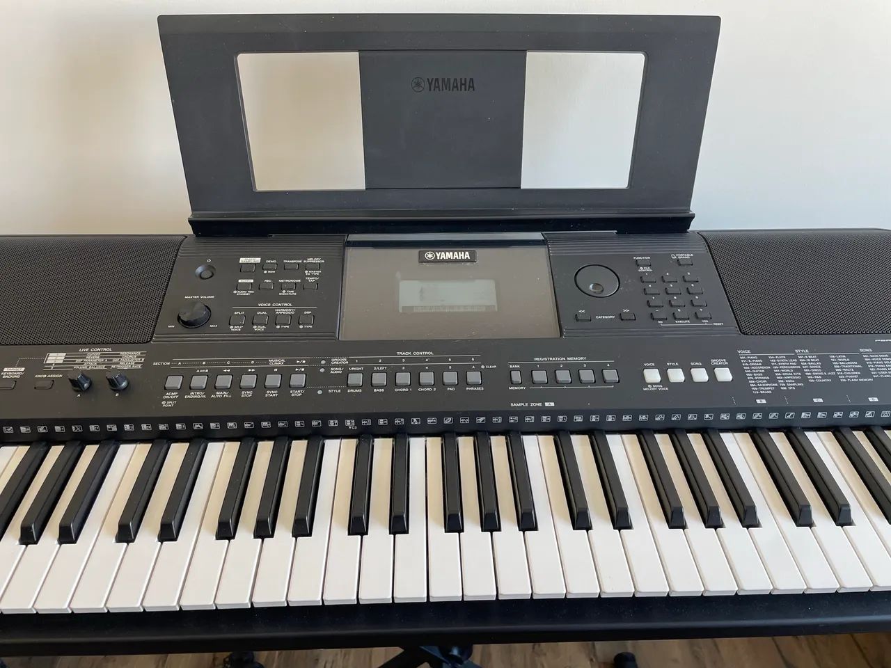 Teclado Yamaha prs e463 - Foto 3