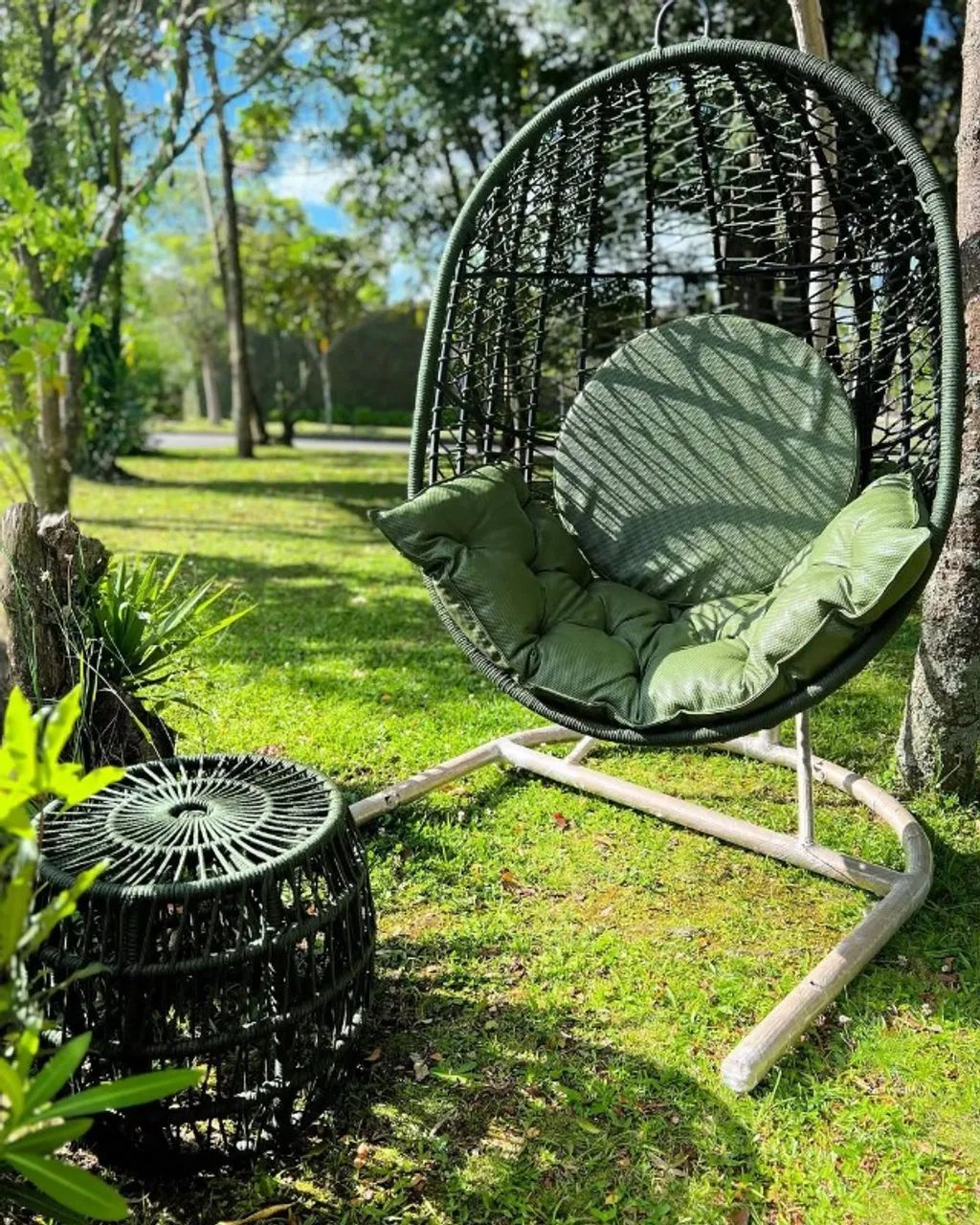 BALANÇO DE CORDA NÁUTICA COM SUPORTE + MESA DE APOIO 