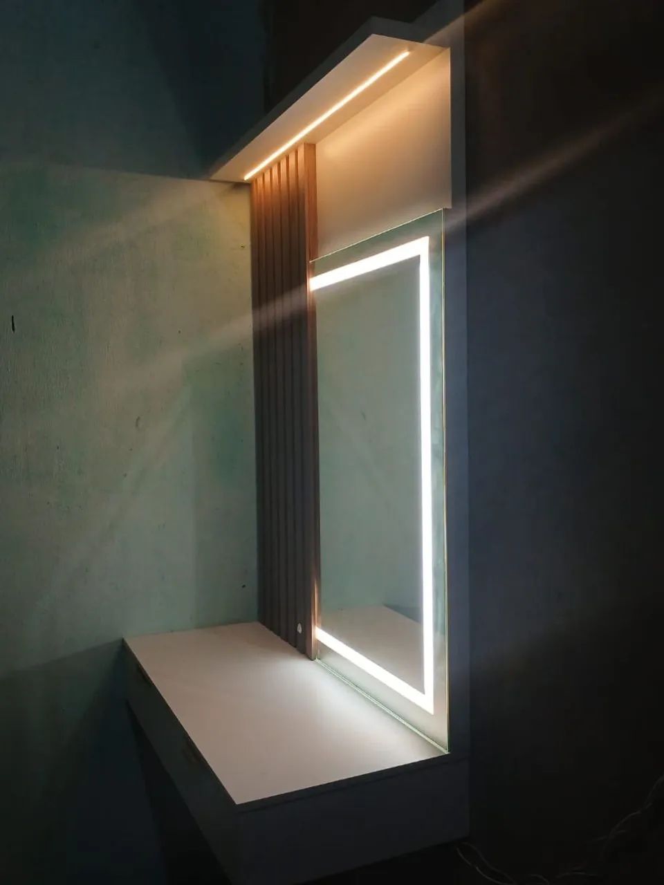 Camarim com espelho jateado e led