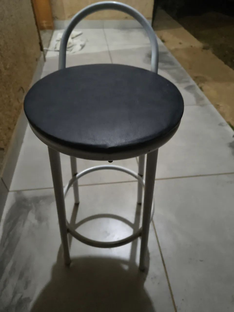 Mesa com tamboretes  - Foto 4