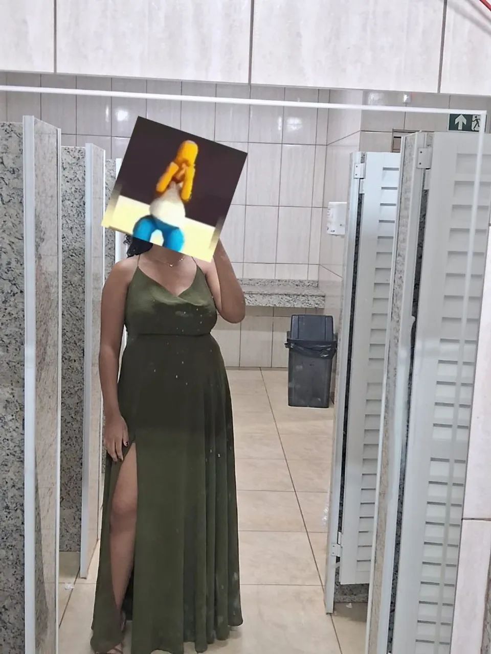Vestido de festa e salto 