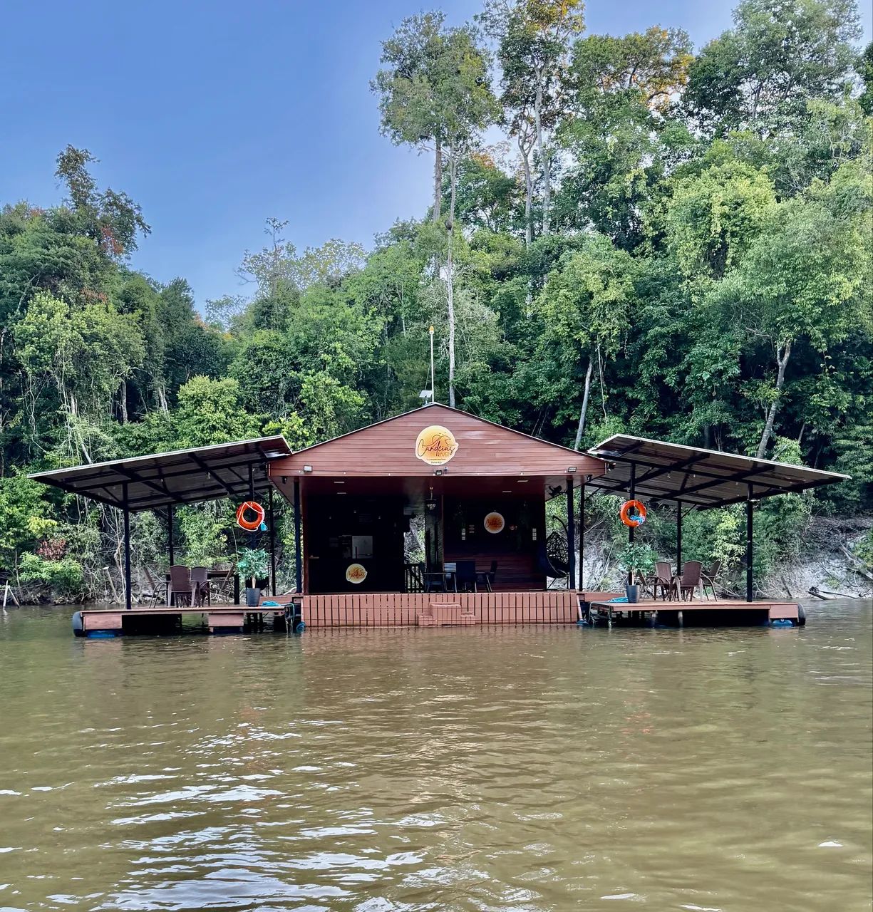 Casa flutuante 