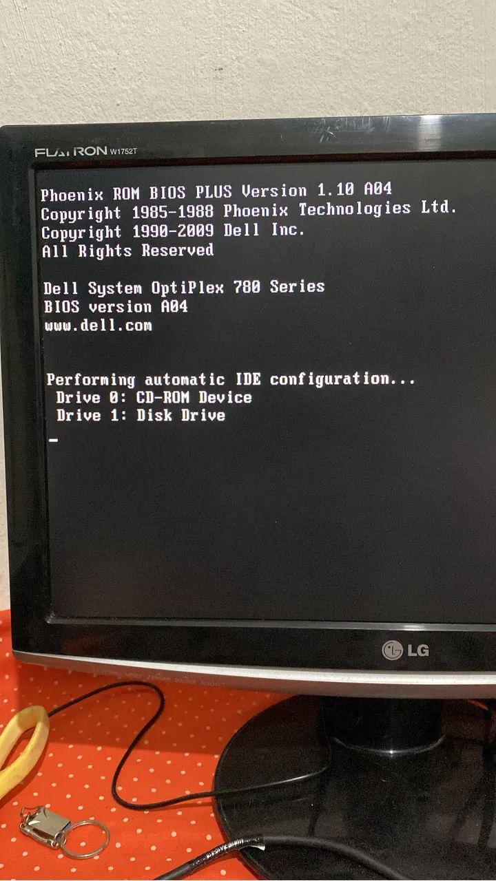 Vendo computador prescisa formatar  - Foto 4