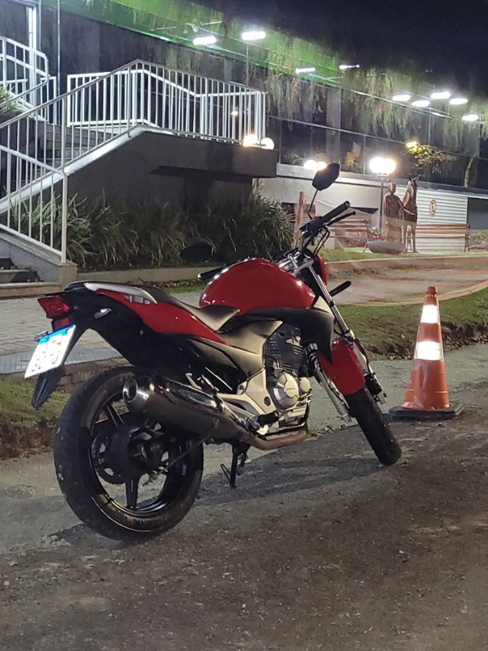 CB 300R 2011 - Foto 2