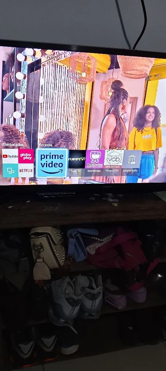 Vendo uma TV smat Samsung 32 polegadas 