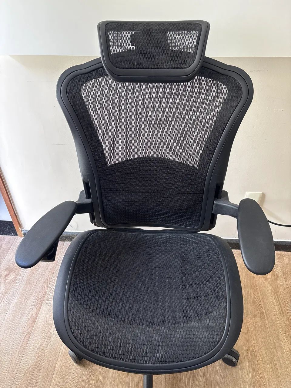 Vendo cadeira de escritório flexform 