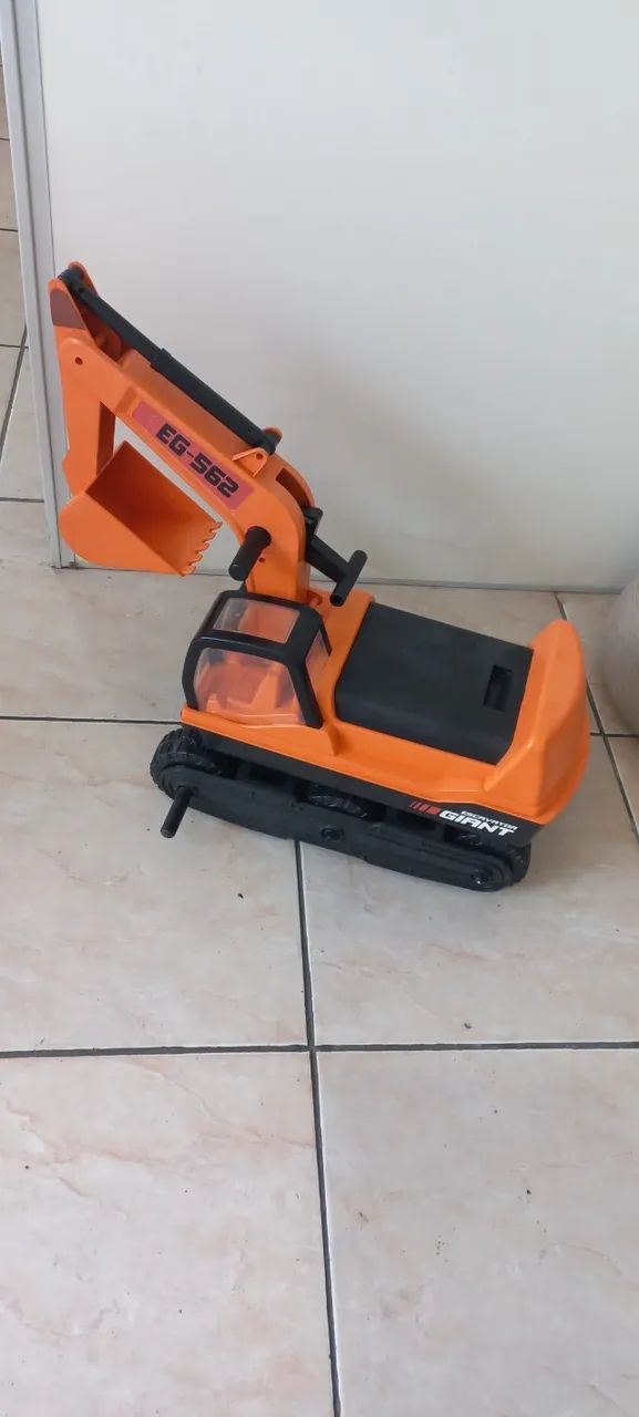Trator brinquedo infantil - Foto 3