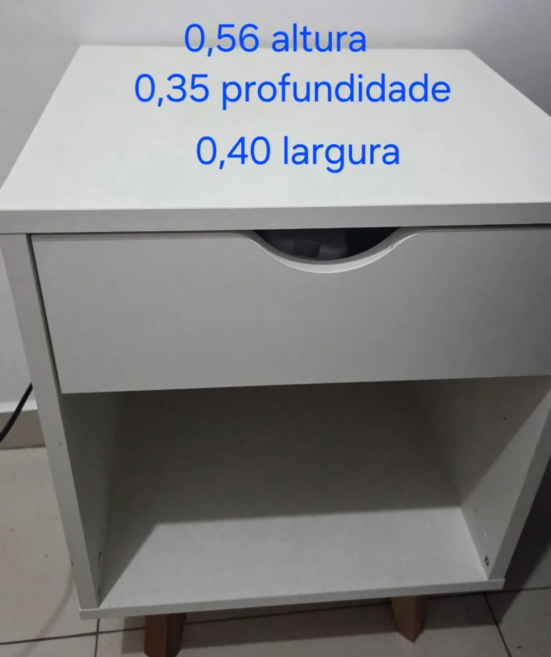 Mesa de cabeceira