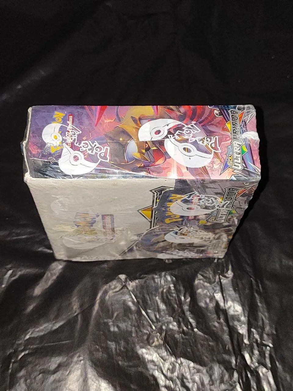 Box Pokémon - Ultra Prisma (Lacrada) - Foto 3