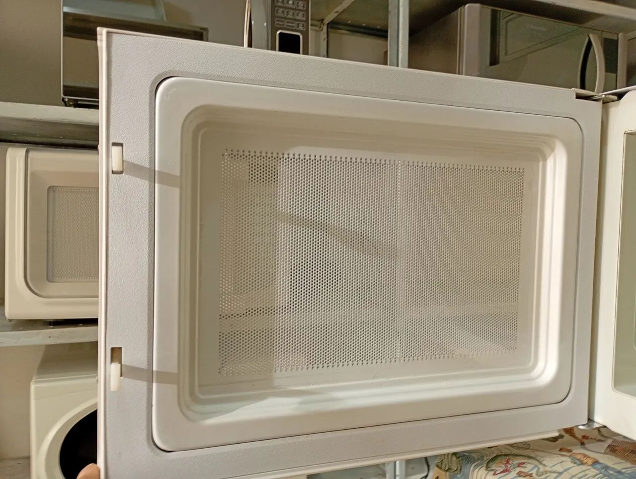 Microondas Electrolux MEF41 31 Litros 127 Volts  - Foto 2