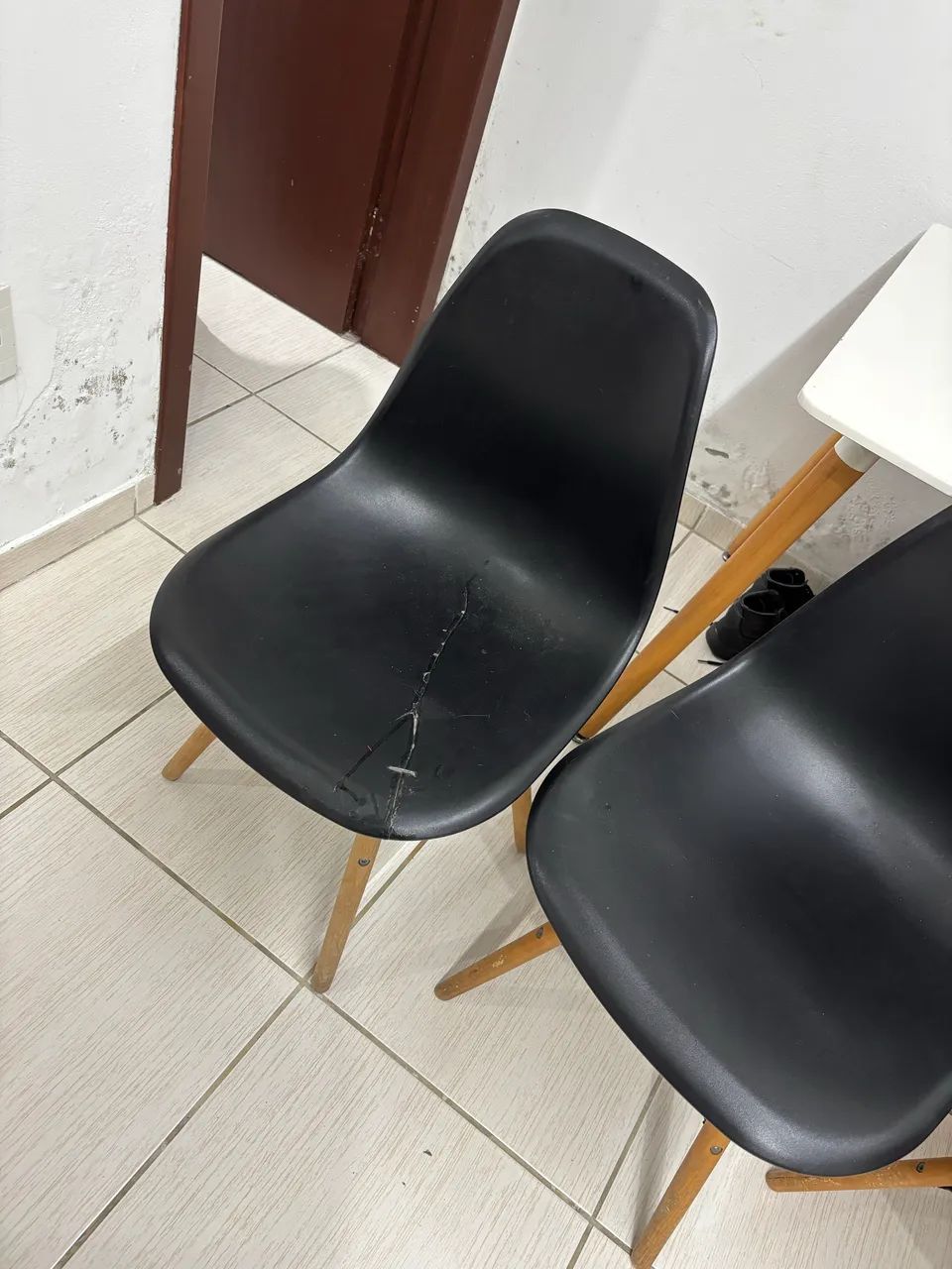 Mesa com 4 cadeiras  - Foto 5