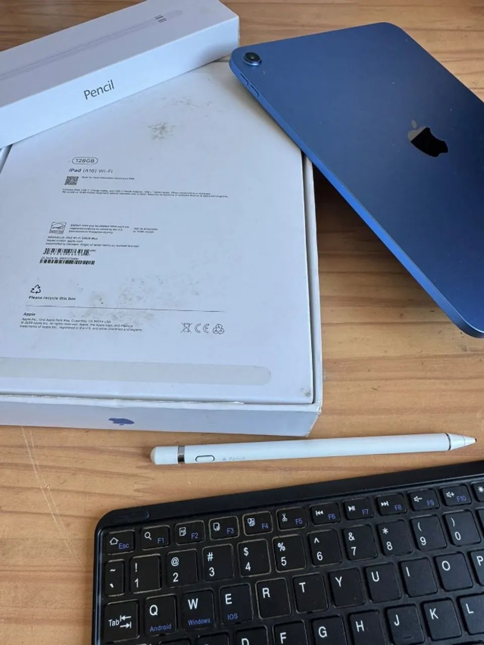 iPad 11ª Ger (A16) 128GB Azul + Caneta + Teclado Bluetooth (Completo na Caixa) - Foto 3