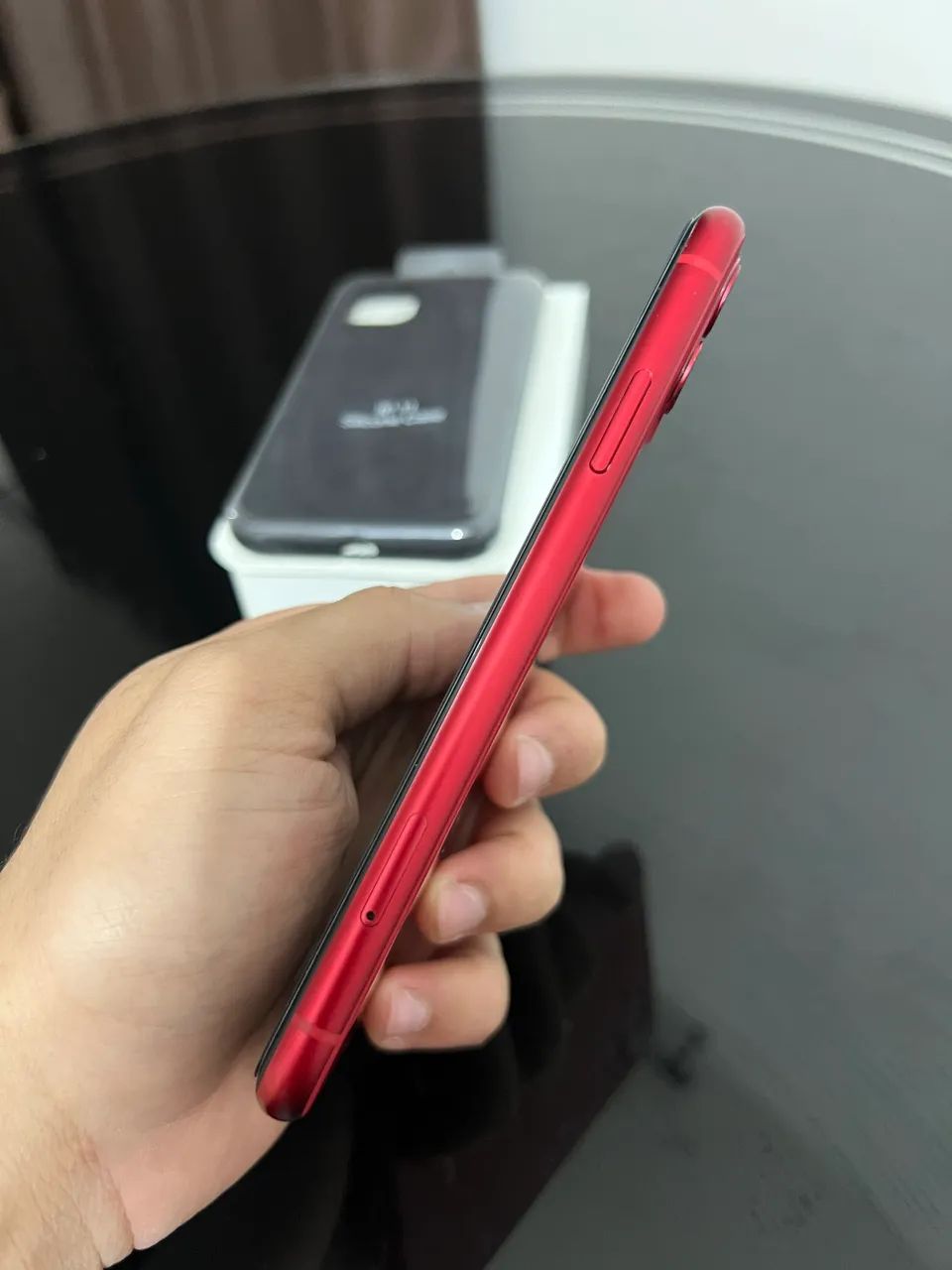 iPhone 11 RED - 64GB - Foto 3