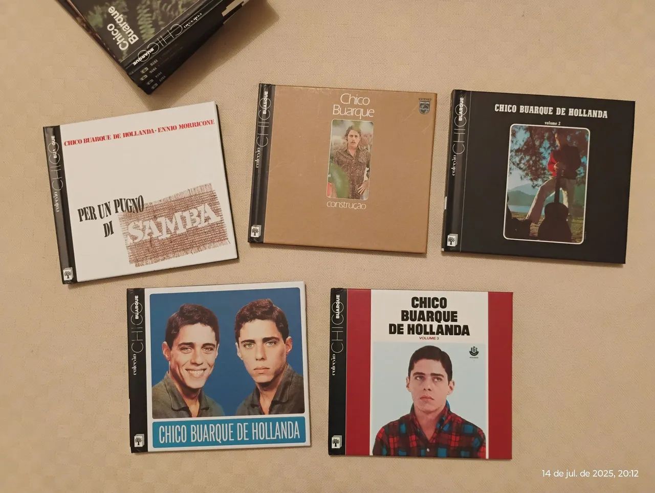 20 CDs-livretos usados Chico Buarque - Foto 3